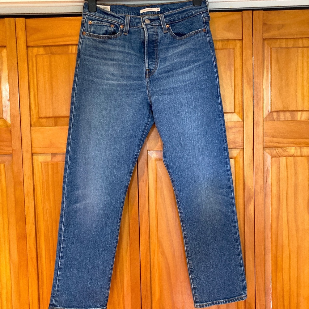 Levi's Wedgie Straight Leg Jeans Size W29 L28 Button Fly High Rise